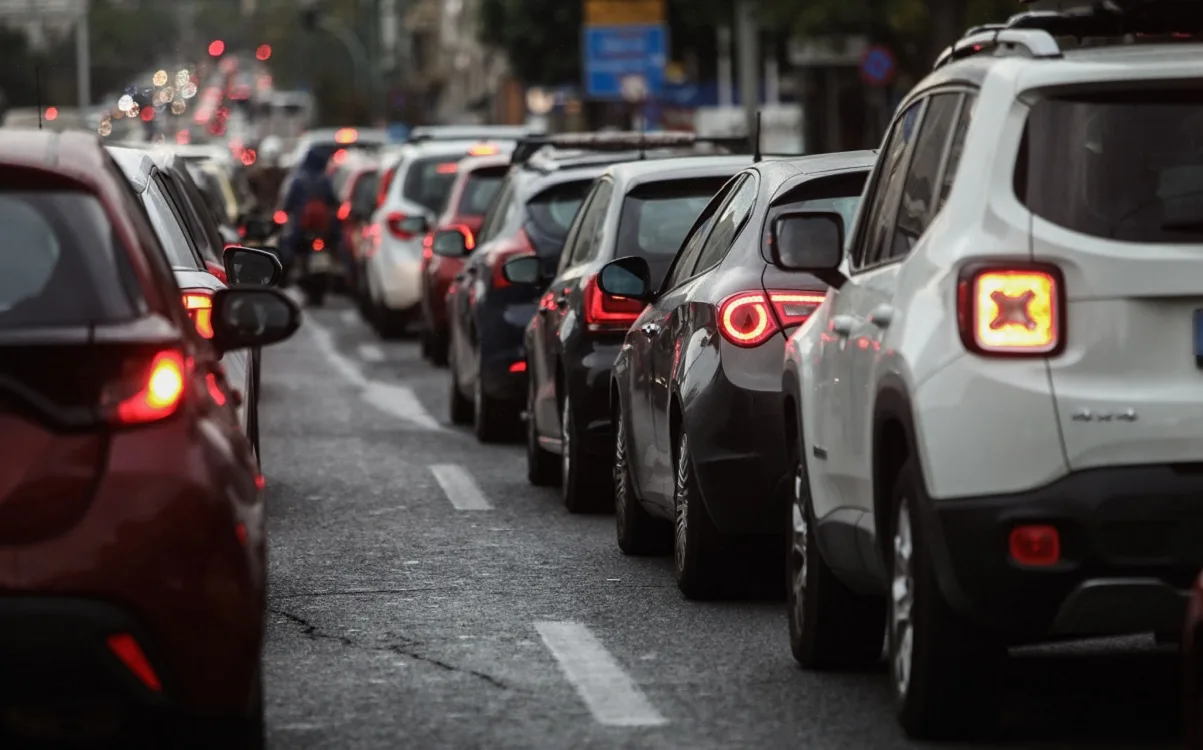 Στην τσιμπίδα του νόμου πάνω από 180.000 οδηγοί! Στην τσιμπίδα του νόμου πάνω από 180.000 οδηγοί!