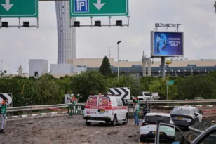 Πύραυλος από την Υεμένη «χτύπησε» κοντά στο αεροδρόμιο Μπεν Γκουριόν – Ισραήλ: «Θα απαντήσουμε επτά φορές πιο δυνατά»