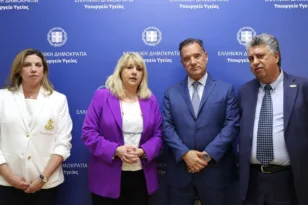 Το λάθος έφερε νέα συμφωνία, τα «βρήκαν» ο υπουργός Υγείας και οι γιατροί του ΕΟΠΥΥ