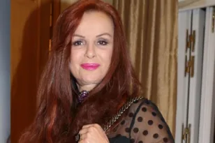 Γνωστή συγγραφέας υποβλήθηκε σε έκτακτο χειρουργείο
