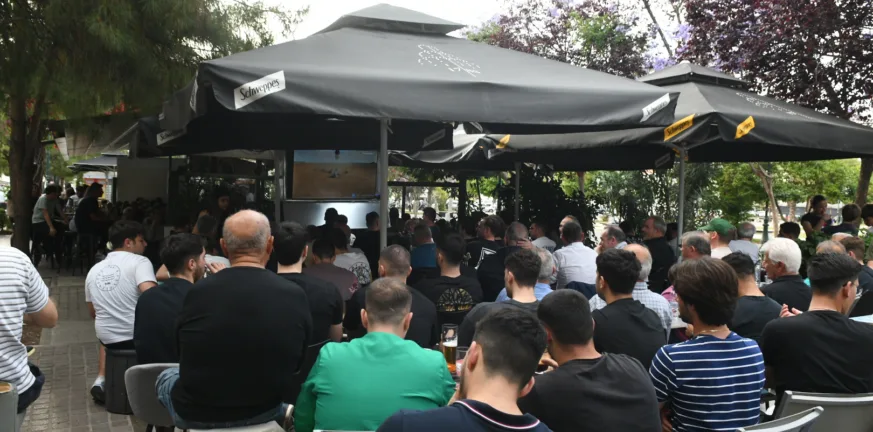 Πάτρα: Το Final-4 γεμίζει τα μαγαζιά, χωρίς ανάσα! ΦΩΤΟ Πάτρα: Το Final-4 γεμίζει τα μαγαζιά, χωρίς ανάσα! ΦΩΤΟ