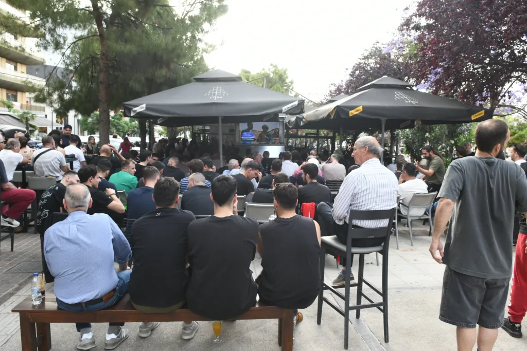 Πάτρα: Το Final-4 γεμίζει τα μαγαζιά, χωρίς ανάσα! ΦΩΤΟ