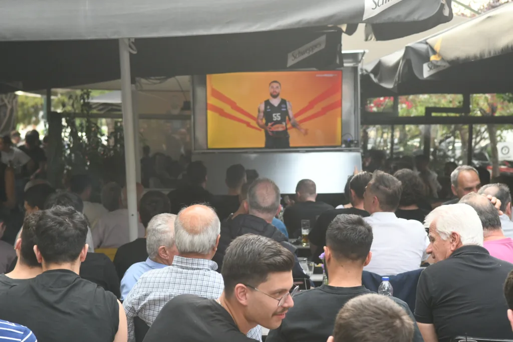 Πάτρα: Το Final-4 γεμίζει τα μαγαζιά, χωρίς ανάσα! ΦΩΤΟ
