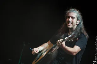 Ο Γιάννης Χαρούλης έρχεται στην Πάτρα την Τετάρτη 4 Ιουνίου