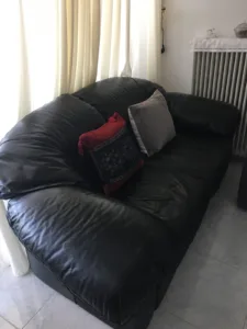 ΠΩΛΟΥΝΤΑΙ