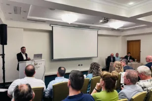 Τουρισμός: Κομβική «πτήση» για τον Αραξο – Τι χρειάζεται για να μονιμοποιηθούν τακτικές πτήσεις