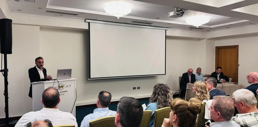 Τουρισμός: Κομβική «πτήση» για τον Αραξο - Τι χρειάζεται για να μονιμοποιηθούν τακτικές πτήσεις Τουρισμός: Κομβική «πτήση» για τον Αραξο - Τι χρειάζεται για να μονιμοποιηθούν τακτικές πτήσεις