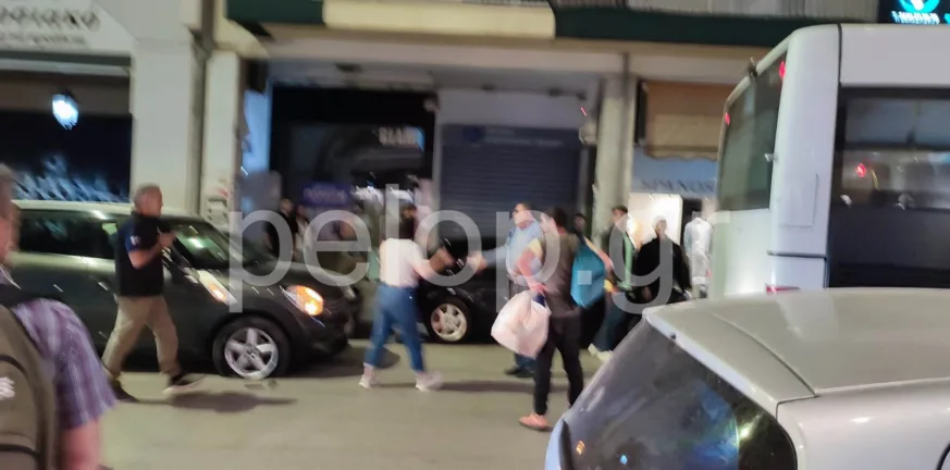 Πάτρα: Δείτε το βίντεο από το τροχαίο του Κώστα Πελετίδη – Οι πρώτες συνεννοήσεις μετά το ατύχημα Πάτρα: Δείτε το βίντεο από το τροχαίο του Κώστα Πελετίδη – Οι πρώτες συνεννοήσεις μετά το ατύχημα