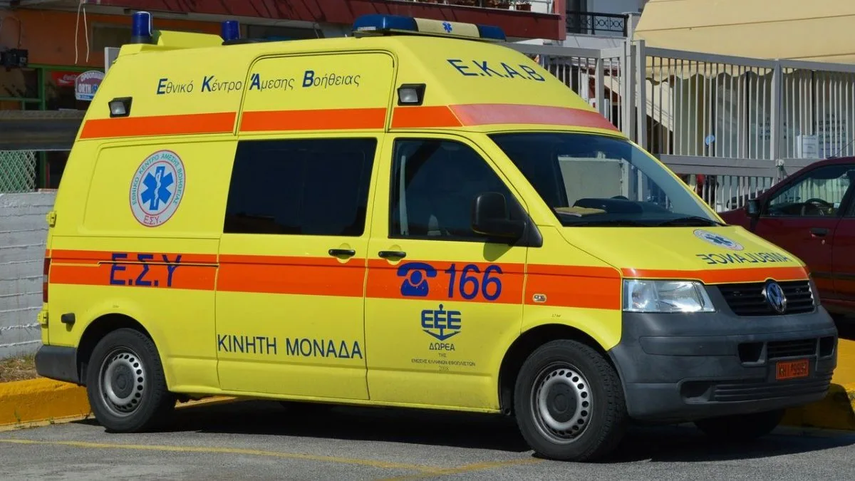 Παλαιό Φάληρο: Αυτοκίνητο παρέσυρε 33χρονη πεζή στην Ποσειδώνος
