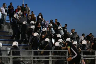 Ανδρόγυνο στους «μπαχαλάκηδες» του Παναιγιαλείου, γυναίκα πήγε ν’ αρπάξει όπλο Αστυνομικού!