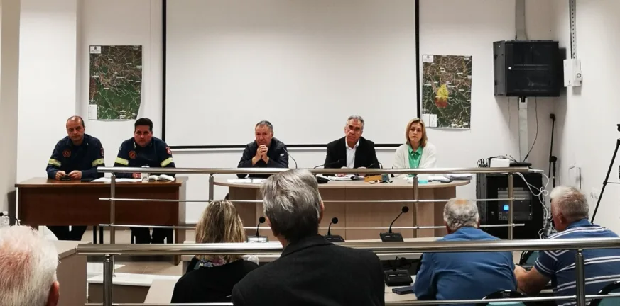 Σχέδιο Ερυμάνθου για τις φωτιές: Συντονισμός, πρόληψη και νέα υδροφόρα ενόψει καλοκαιριού Σχέδιο