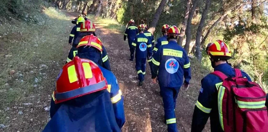 Εθελοντές πυροσβέστες Αχαΐας: Ασκηση για πυρκαγιά στον Ομπλό Εθελοντές πυροσβέστες Αχαΐας: Ασκηση για πυρκαγιά στον Ομπλό