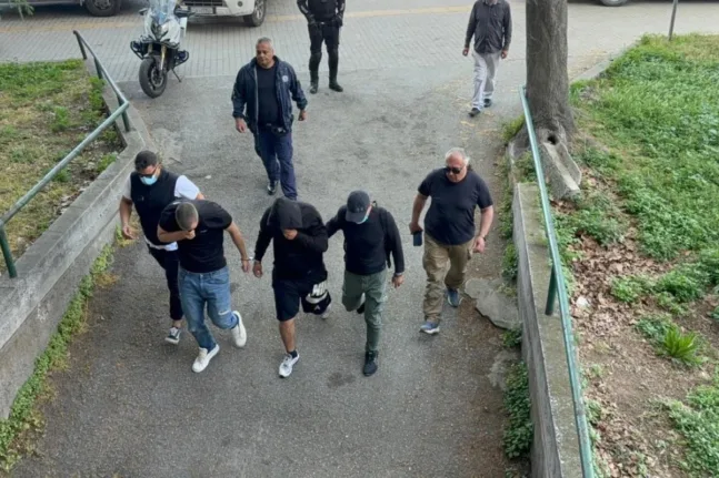 Δίωξη για 13 βαριά αδικήματα στα μέλη της «Εθνικιστικής Νεολαίας Θεσσαλονίκης» – Ανάμεσά τους 13 ανήλικοι Δίωξη