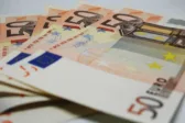 Προϋπολογισμός 8μήνου 2025: Πρωτογενές πλεόνασμα 8,7 δισ., υπεραπόδοση εσόδων