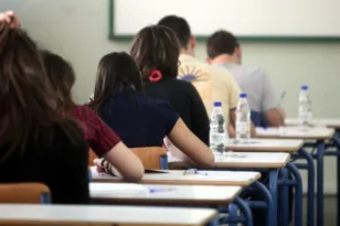 Χάκερς «χτύπησαν» την Τράπεζα Θεμάτων: Τι λένε Παπαστεργίου και υπουργείο Παιδείας
