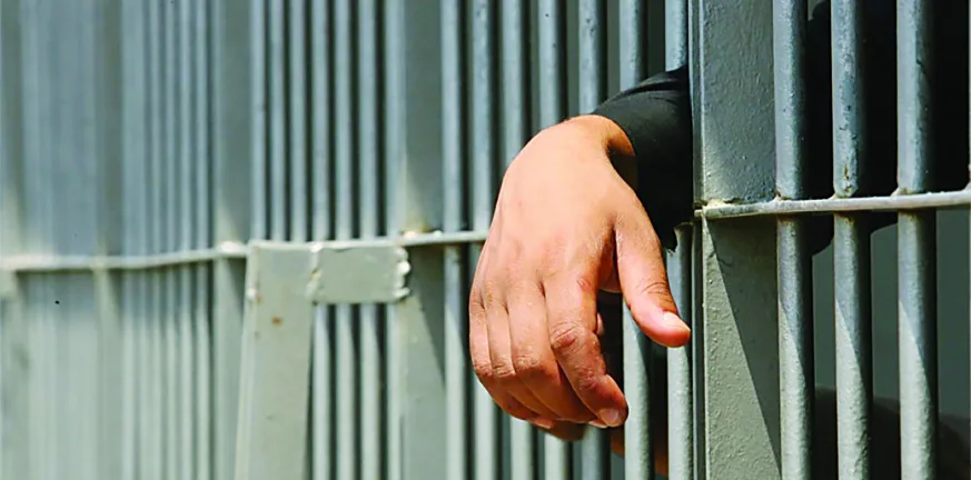 Ένοχος ο 60χρονος για την απόπειρα σε βάρος της συντρόφου του – Την έσπρωξε από το μπαλκόνι στο Κάτω Σαμικό Ένοχος ο 60χρονος για την απόπειρα σε βάρος της συντρόφου του – Την έσπρωξε από το μπαλκόνι στο Κάτω Σαμικό