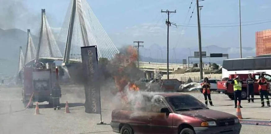 Φωτιά στη Γέφυρα «Χ. Τρικούπης», αλλά ήταν άσκηση! ΒΙΝΤΕΟ, ΦΩΤΟ Φωτιά στη Γέφυρα «Χ. Τρικούπης», αλλά ήταν άσκηση! ΒΙΝΤΕΟ, ΦΩΤΟ