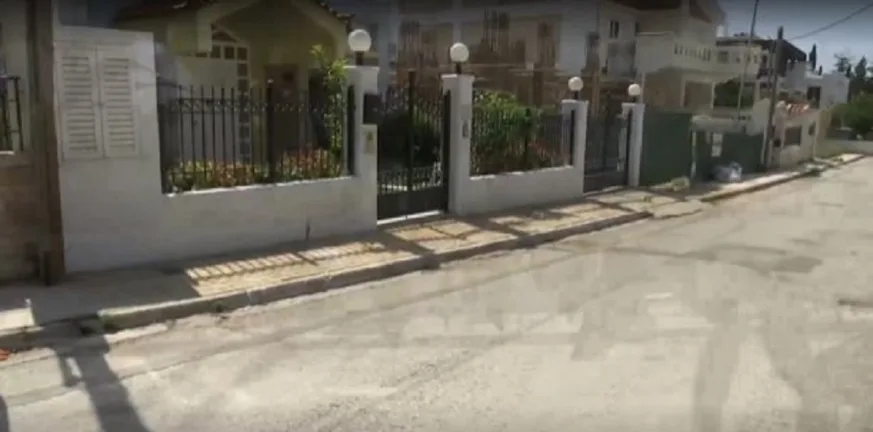 Μια μπουνιά, μια πτώση, μια ζωή στο νήμα: Το σκοτεινό παρασκήνιο πίσω από τον ξυλοδαρμό στα Γλυκά Νερά Μια μπουνιά, μια πτώση, μια ζωή στο νήμα: Το σκοτεινό παρασκήνιο πίσω από τον ξυλοδαρμό στα Γλυκά Νερά