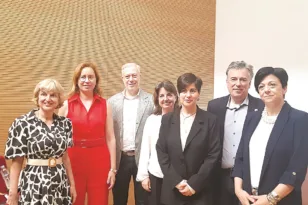 Πάτρα: Η γραφειοκρατία πνίγει τις σπουδές – Χορήγηση υποτροφιών, Μεταπτυχιακών και Διδακτορικών