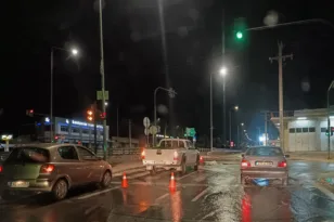 Πάτρα: Εσπασε αγωγός και γίνεται χαμός!