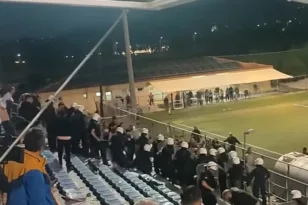 Σοβαρά επεισόδια στον τελικό Κυπέλλου της ΕΠΣ Αχαΐας: Ξύλο στην εξέδρα με επέμβαση των ΜΑΤ