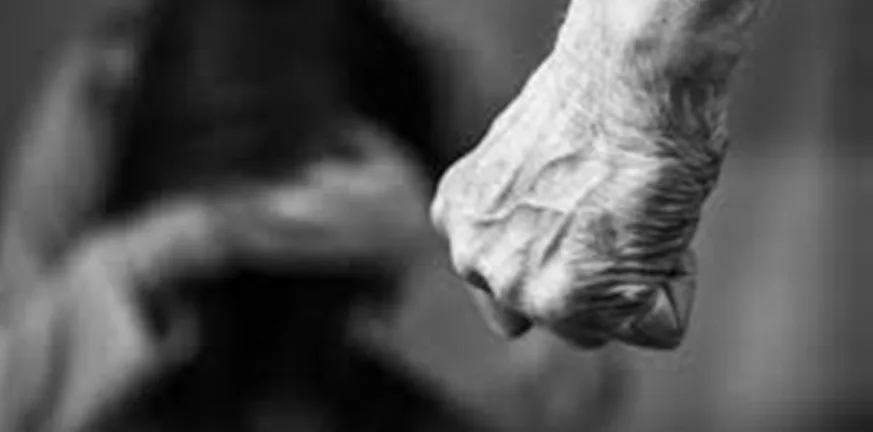 ΑΠΟΚΛΕΙΣΤΙΚΟ - Πάτρα: Χτυπούσε ανήλικη με μπουνιές και καλώδιο Πάτρα