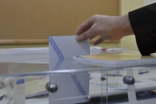 Δημοσκόπηση MRB: Προβάδισμα ΝΔ με 29,7% και 14,1 μονάδων