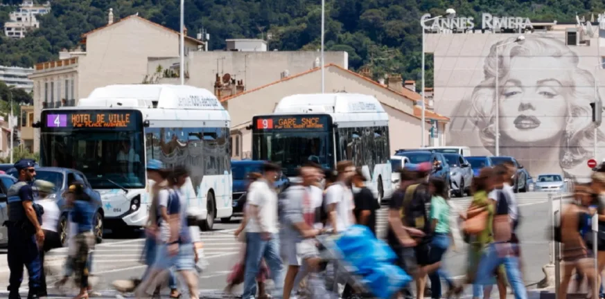 Σαμποτάζ στη γραμμή υψηλής τάσης «βύθισε» τις Κάννες στο σκοτάδι: Αποκαθίσταται σταδιακά η ηλεκτροδότηση Σαμποτάζ στη γραμμή υψηλής τάσης «βύθισε» τις Κάννες στο σκοτάδι: Αποκαθίσταται σταδιακά η ηλεκτροδότηση