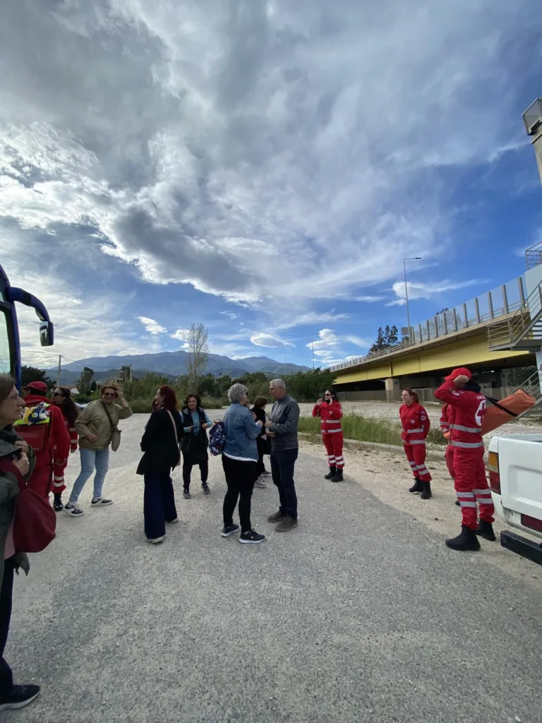 Πάτρα: Με τα ΚΑΠΗ στη Γέφυρα: Μια πεζοπορία που ενώνει γενιές