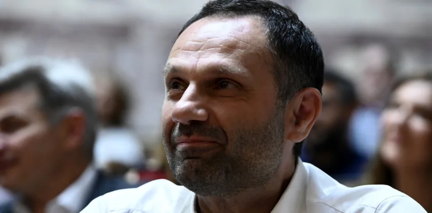 Διαψεύδει το Κίνημα Δημοκρατίας: «Ο Μανώλης Καπνισάκης παραμένει στο πλευρό του Κασσελάκη» Καπνισάκης