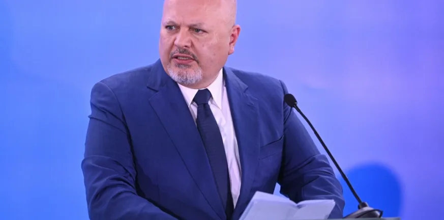 Αυτό και εάν είναι τρομερό! Σε αργία ο Γενικός Εισαγγελέας του Διεθνούς Ποινικού Δικαστηρίου μετά από καταγγελία για σεξουαλική παρενόχληση Αργία