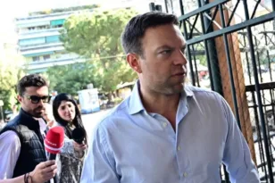 Ο Στέφανος Κασσελάκης σττα δικαστήρια για το πόθεν έσχες