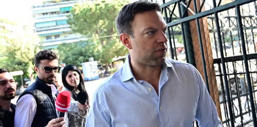 Ο Στέφανος Κασσελάκης σττα δικαστήρια για το πόθεν έσχες Κασσελάκης