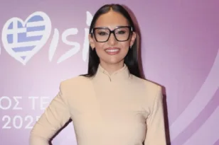 Eurovision 2025: Με αισιοδοξία και το φυλαχτό της μητέρας της στη Βασιλεία η Klavdia