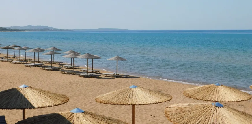 Κορυφαίες παραλίες, σχετικά κοντά στην Αθήνα, «δύο βήματα» από την Πάτρα ΦΩΤΟ Κορυφαίες
