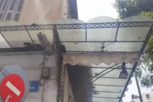 Πάτρα: Νέος «συναγερμός» για σοβάδες – Κτίριο στη Γούναρη και Σισίνης εγκυμονεί κινδύνους για περαστικούς