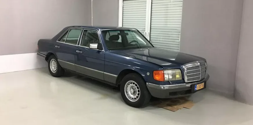 Τόσα «έπιασε» σε δημοπρασία η θρυλική Mercedes του Ανδρέα Παπανδρέου Mercedes