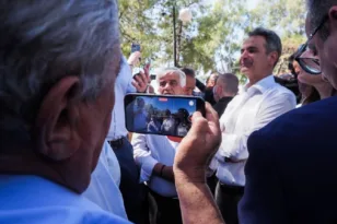 Μητσοτάκης από Ερέτρια: Πρώτη προτεραιότητα η αγορά και η «νομιμότητα παντού»