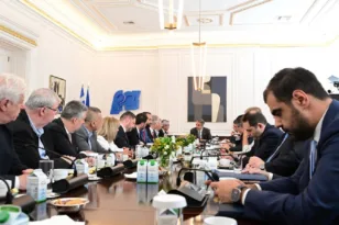 Το μήνυμα Μητσοτσάκη προς τους  Περιφερειάρχες: «Τέλος στην ανευθυνότητα – Συντονισμός και λύσεις παντού»