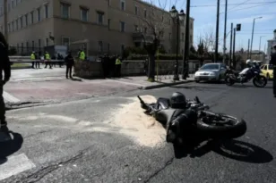 Δυστύχημα Ιάσονα Λαλαούνη: Τελεσίδικη η καταδίκη του οδηγού του οχήματος ασφαλείας της Ντόρας Μπακογιάννη