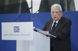 ΥΠΕΞ για απώλεια Μολυβιάτη: Η εθνική προσφορά και το ήθος του που τον καθιέρωσαν στην ελληνική διπλωματία