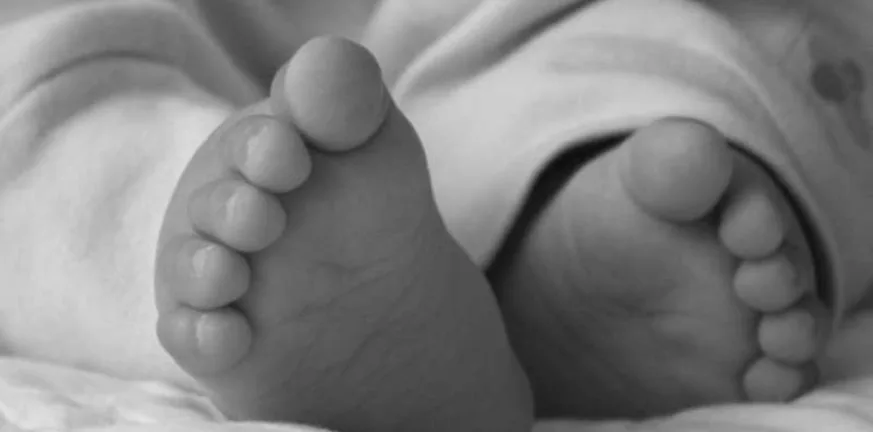 Νεκρό βρέφος βρέθηκε σε σκουπίδια στη Θεσσαλονίκη ΝΕΟΤΕΡΑ βρέφος