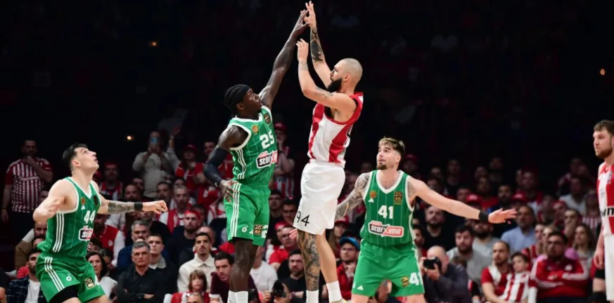 Η Πάτρα στον ρυθμό του Final-4: Ουτε για δείγμα ελεύθερο τραπέζι! Η Πάτρα στον ρυθμό του Final-4: Ουτε για δείγμα ελεύθερο τραπέζι!