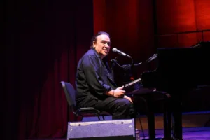 Sold out βραδιά για τα 40 χρόνια της Ορχήστρας Νυκτών Εγχόρδων του Δήμου Πατρέων ΦΩΤΟ