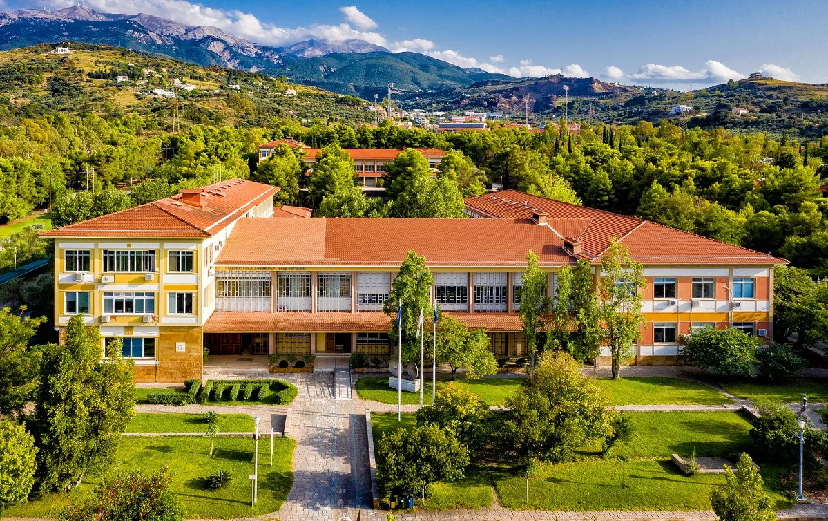 Πάτρα: Μυστήριο γύρω από τον 34χρονο Παλαιστίνιο που συνελήφθη με πλαστές φοιτητικές κάρτες