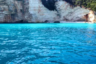 Ποια ελληνική παραλία ξεχώρισε ανάμεσα στις ωραιότερες του κόσμου ΦΩΤΟ