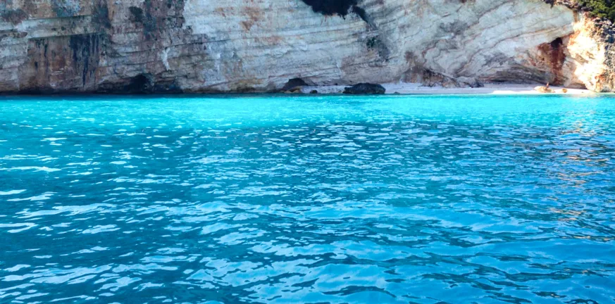 Ποια ελληνική παραλία ξεχώρισε ανάμεσα στις ωραιότερες του κόσμου ΦΩΤΟ παραλία