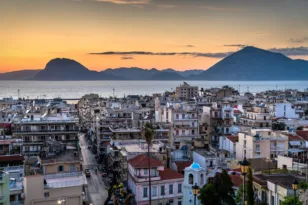Ο καιρός σήμερα: Ανεβαίνει η θερμοκρασία, πού θα βρέξει, η πρόγνωση για την Πάτρα