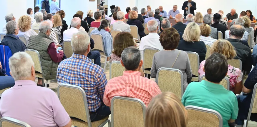 Πάτρα: Η αλλαγή της γλώσσας και ο διπλός στόχος για τη δημοτική Αρχή Πάτρα: Η αλλαγή της γλώσσας και ο διπλός στόχος για τη δημοτική Αρχή