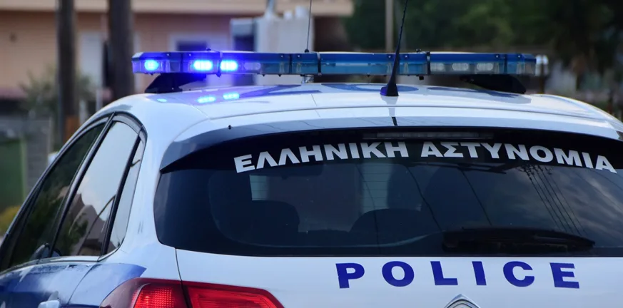 Συμμορία 17χρονων πίσω από σειρά ληστειών σε mini market στον Βύρωνα: ΒΙΝΤΕΟ-ντοκουμέντα από τη δράση τους Συμμορία 17χρονων πίσω από σειρά ληστειών σε mini market στον Βύρωνα: ΒΙΝΤΕΟ-ντοκουμέντα από τη δράση τους